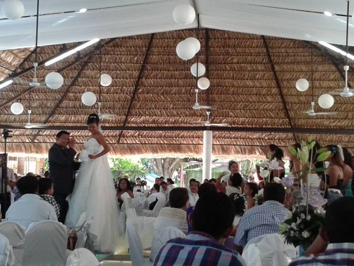 Quien quiere el ramo??