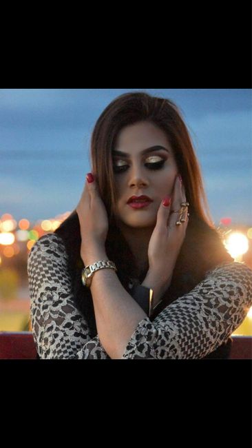 Maquillaje en tonos dorados 17