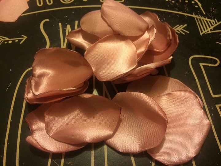 Petalitos para las mesas - 2