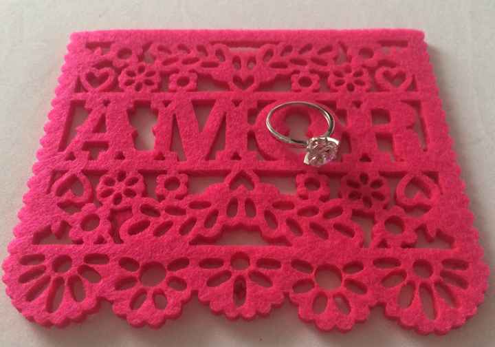 Mi anillo en porta vasos rosa 💕💍 - 1