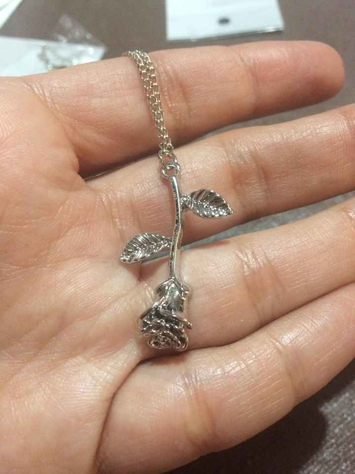 Detalle para damas - 1