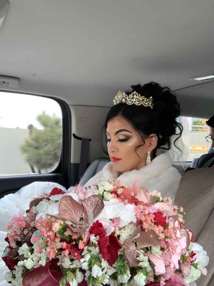 Rumbo a la iglesia... 👰🏻 - 3