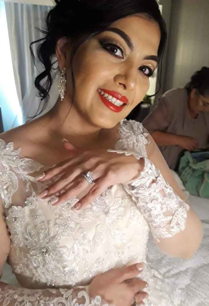 Felizmente casada... - 1