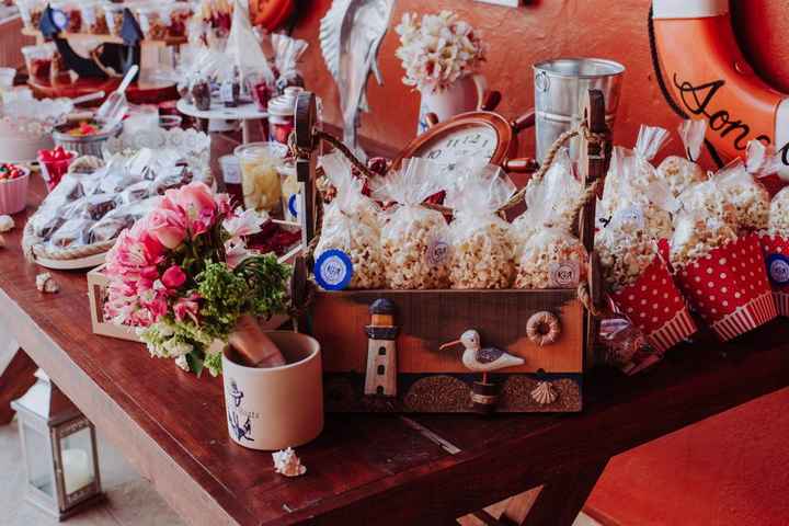 otra parte de la mesa