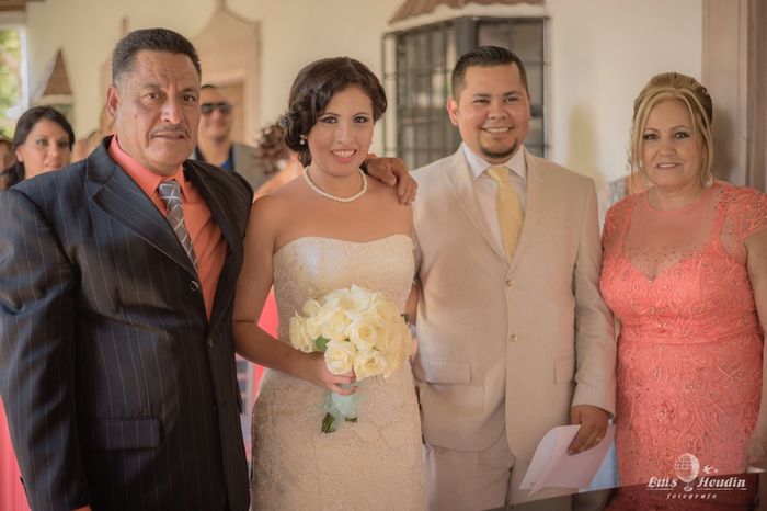A casi un mes de casados les comparto unas fotos - 6