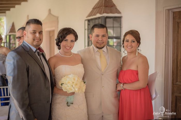 A casi un mes de casados les comparto unas fotos - 8