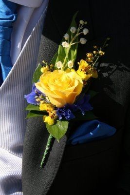 Boutonniere Amarillos - 3