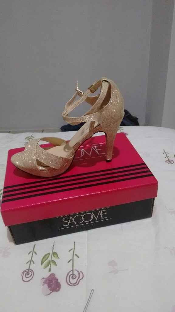 Mis hermosas zapatillas - 1