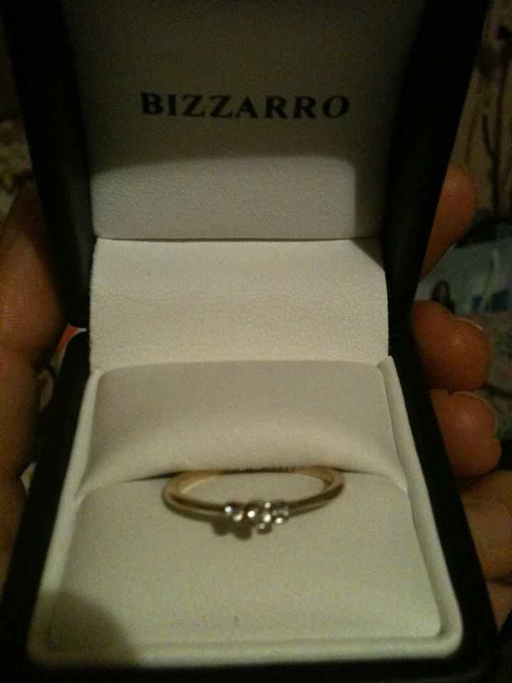 ¡El anillo de compromiso de Uri!