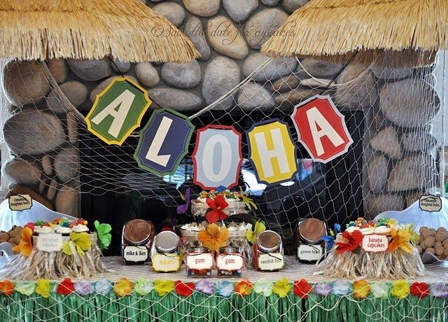 Mesa de postres Hawaiana.