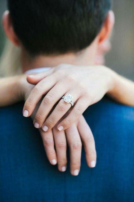 Ideas de fotos para presumir anillo de compromiso 💕 5