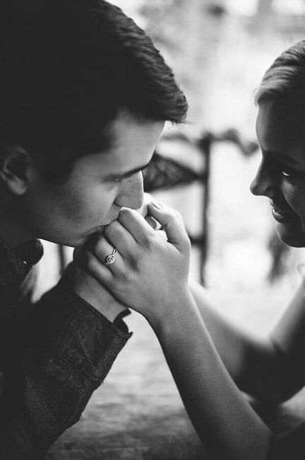 Ideas de fotos para presumir anillo de compromiso 💕 6