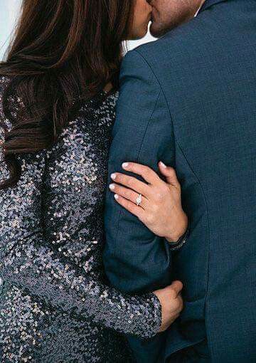 Ideas de fotos para presumir anillo de compromiso 💕 27