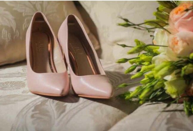 Simón dice... “muéstrame tus zapatos de novia” 10