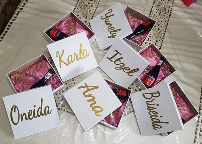 Ideas de diseños peticion de dama de honor 43