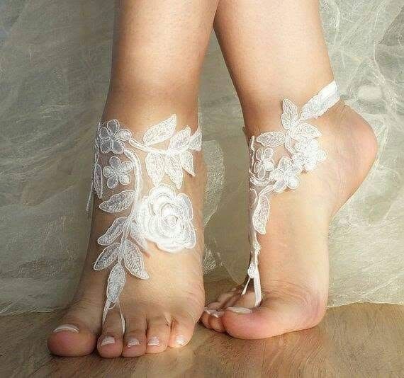 Zapatos para boda a pie de playa 11