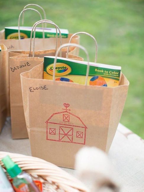 15 niños en mi boda. 12