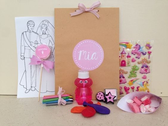 15 niños en mi boda. 15