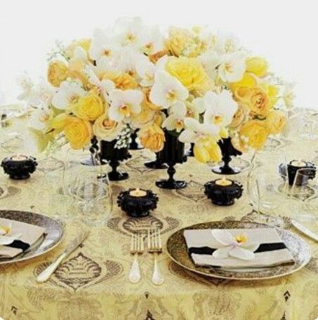 Colores: centros de mesa en amarillo 9