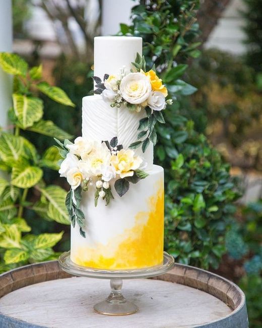 Colores: Pasteles de boda para verano en color amarillo. 3