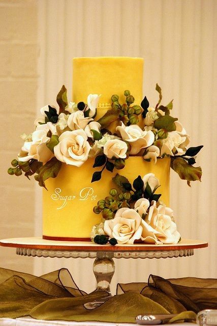 Colores: Pasteles de boda para verano en color amarillo. 8