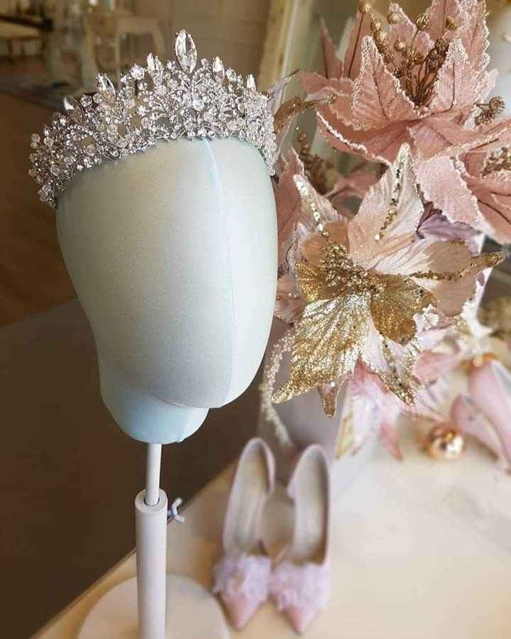 Proveedores de Tiaras - 4