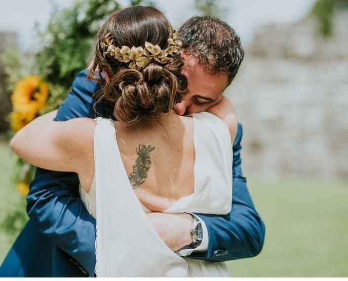 4 peinados recogidos bajos para la novia - 1