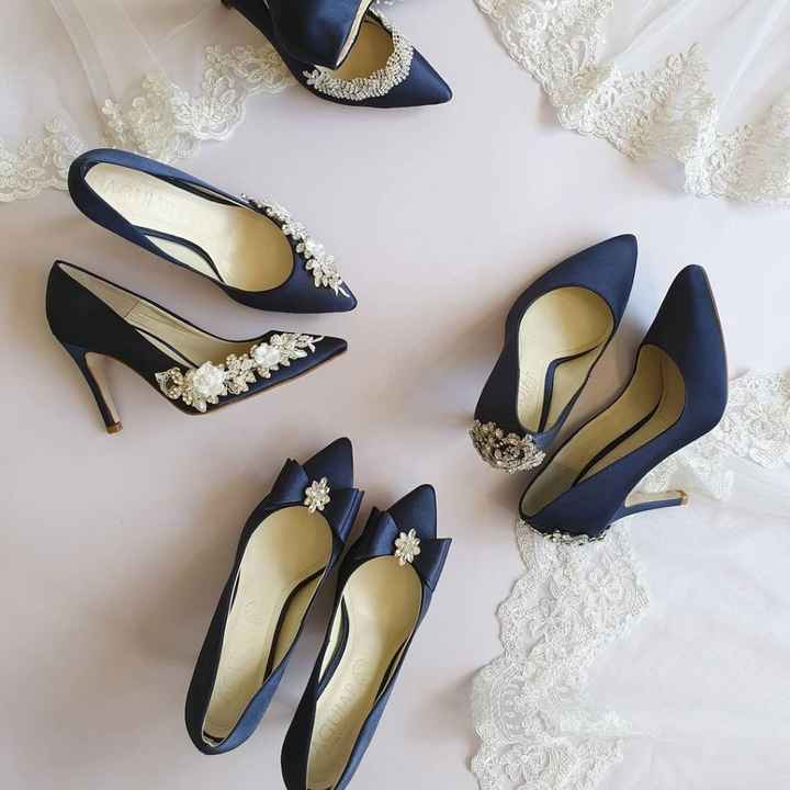 ¿Dónde consigo mis zapatos color azul rey? - 1