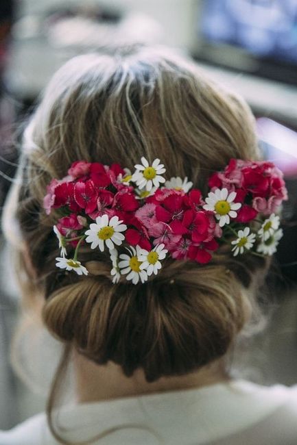 💞Agrega rojo a tu peinado💞 12