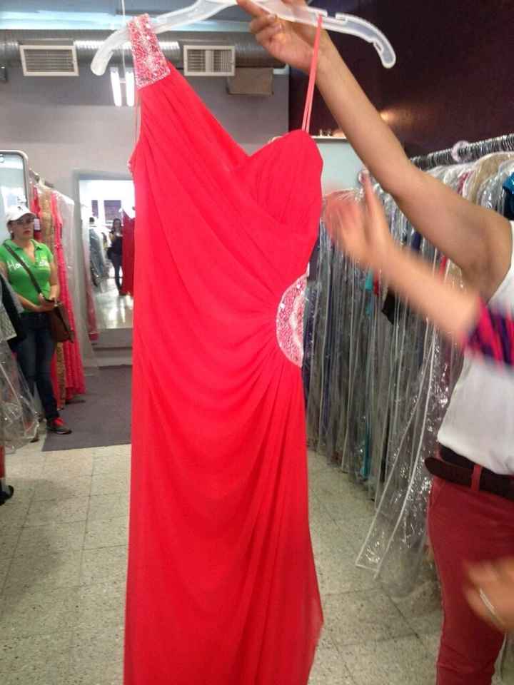 A 9 dias y los vestidos de las damas llegan en otro color - 1