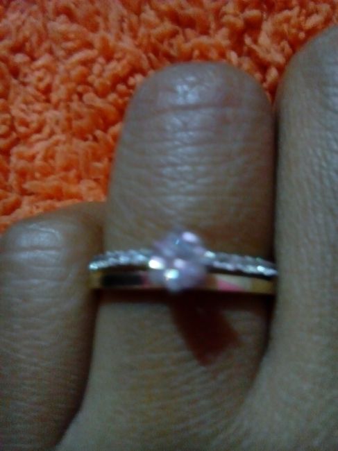Presuman su anillo de compromiso!! - 1