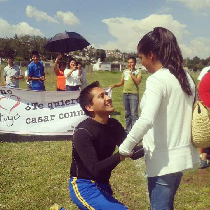Usaste foto para anunciar el compromiso?? - 1