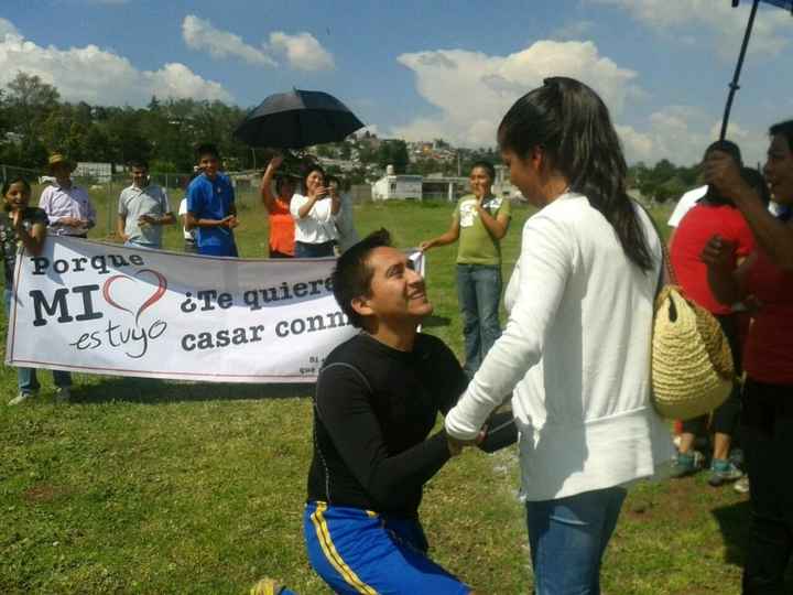Usaste foto para anunciar el compromiso?? - 1
