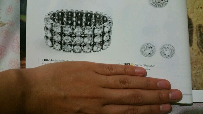 Presume tus aretes! - 1