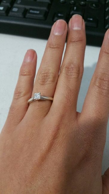 Chicas presumen sus anillos de compromiso!!!!  el mio ya lo mande hacer cuando lo tenga listo lo ens