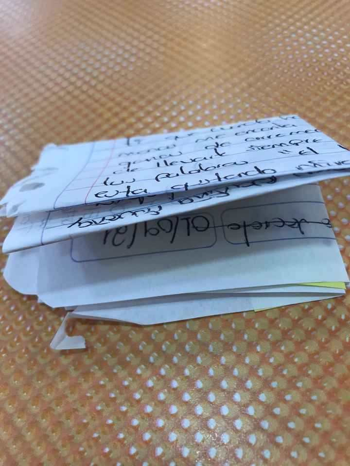 🍩 ¿Quién suele hacer más detalles? - 1