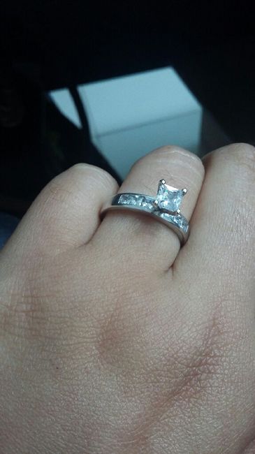 Mi anillo de compromiso - 1