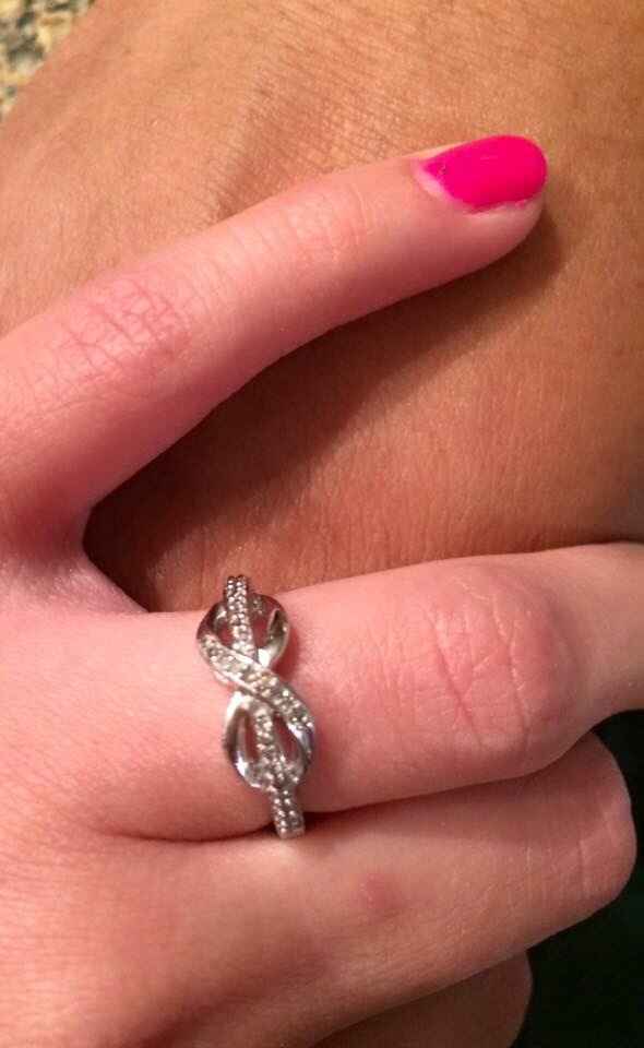 ¿alguna con anillo de promesa? ? - 2