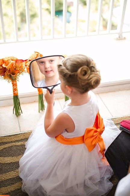 pajesita/ niña de las flores