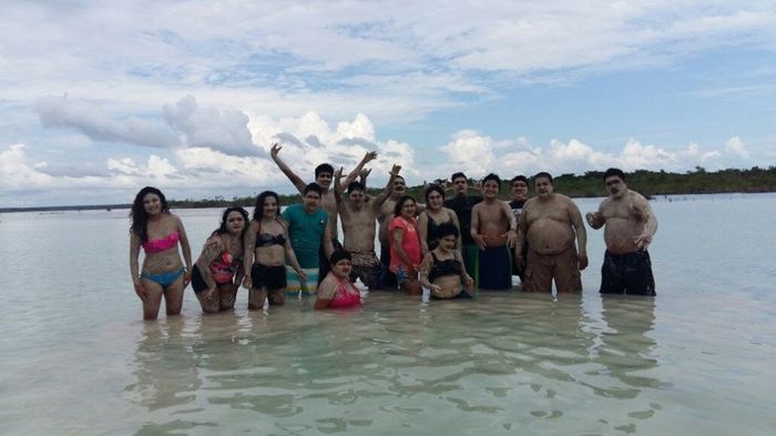 Tour en lancha (Te llevan a bañarte de azufre y esta dentro de la laguna) 