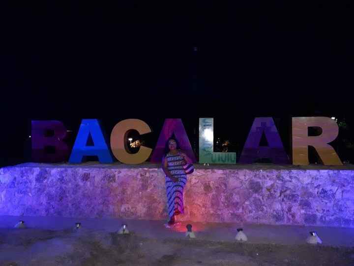 Bacalar de noche y en el centro