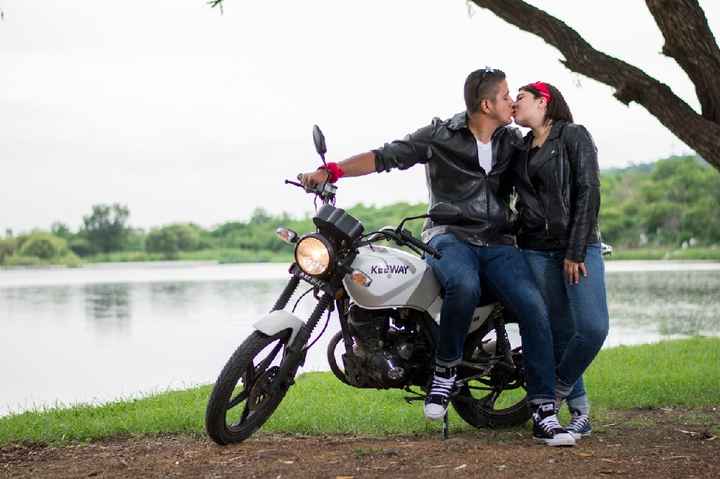 Mi anillo de compromiso y unas fotitos - 2