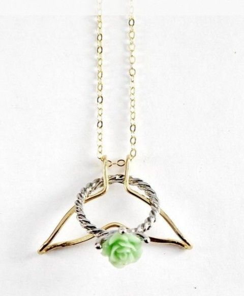 Collar para colocar anillo de compromiso ... 2