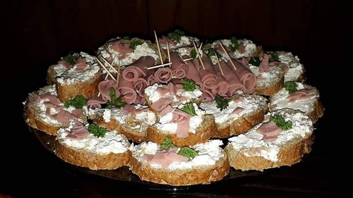 Bocadillos en las mesas - 3