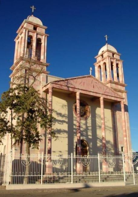 El Templo y Santuario más bonitos de Cd. Meoqui, Chih. 4