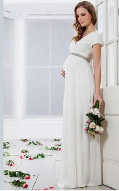 Tips para elegir el vestido estando embarazada 🤰 - 1