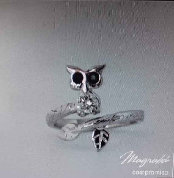 Mi anillo no parece de compromiso? - 1