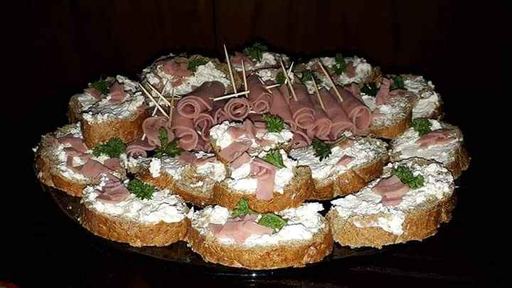 Bocadillos en las mesas - 3