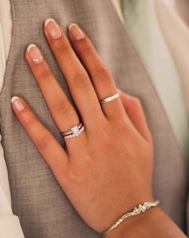 5 tonos de uñas para novias 💅 - 5