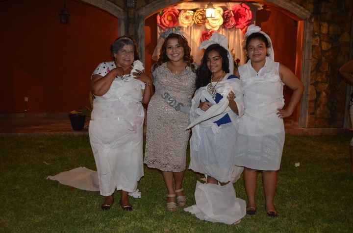 Con las novias de la noche :P